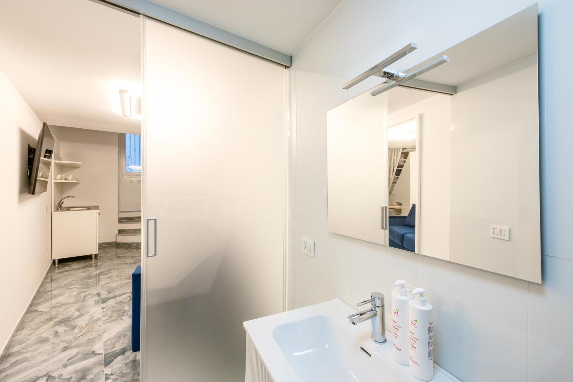 Mergellina Sea Studio With Jacuzzi By Wonderful Italy * Naples